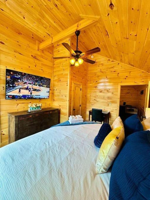 New! Indoor Pool/Ps 5/Hot Tub/Parkway Villa Pigeon Forge Dış mekan fotoğraf