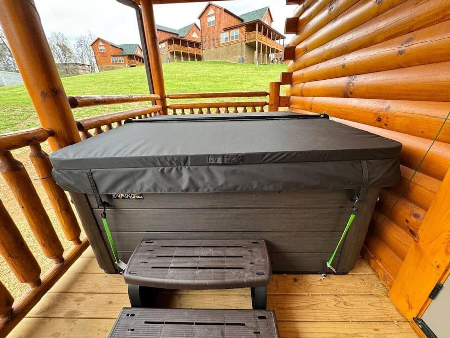 New! Indoor Pool/Ps 5/Hot Tub/Parkway Villa Pigeon Forge Dış mekan fotoğraf